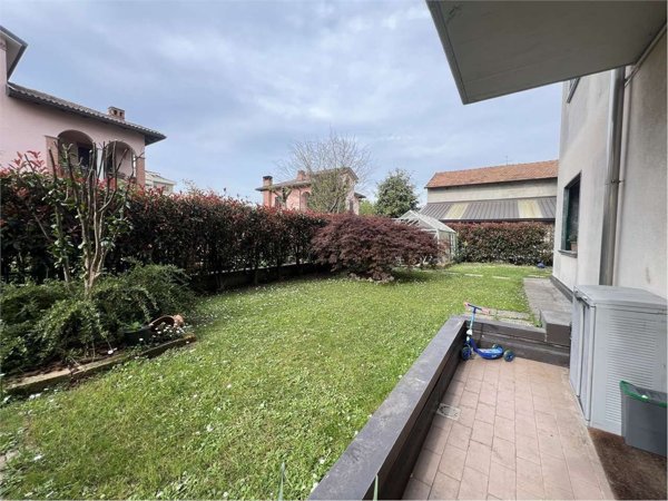appartamento in vendita a Vanzago