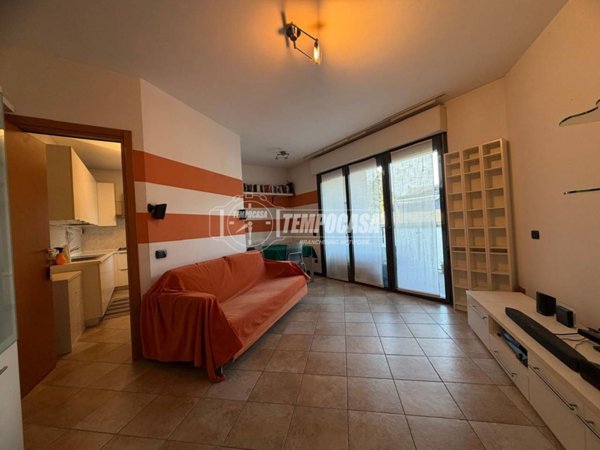 appartamento in vendita a Vanzago in zona Mantegazza