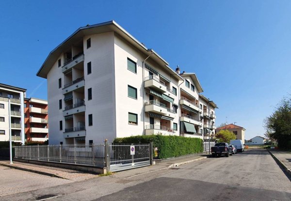 appartamento in vendita a Vanzago