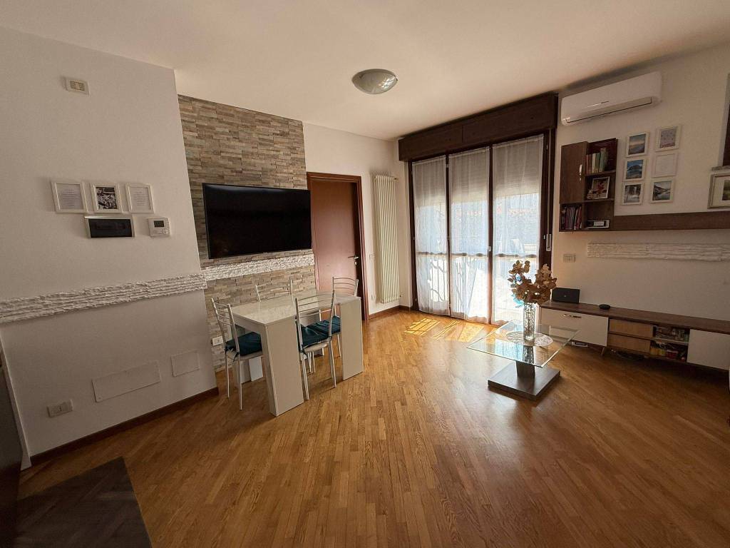 appartamento in vendita a Vanzago