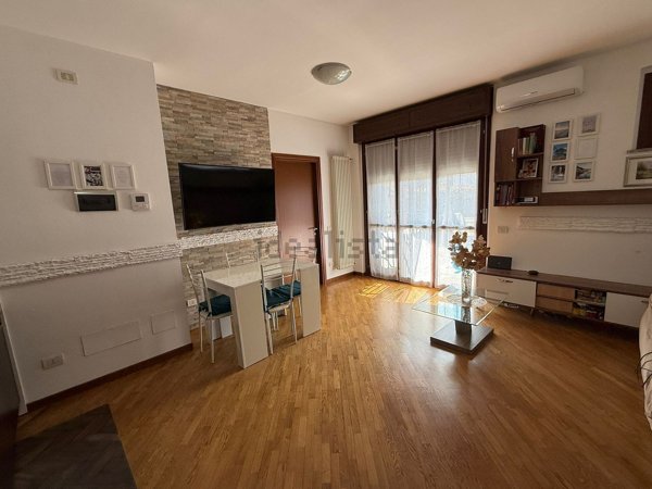 appartamento in vendita a Vanzago