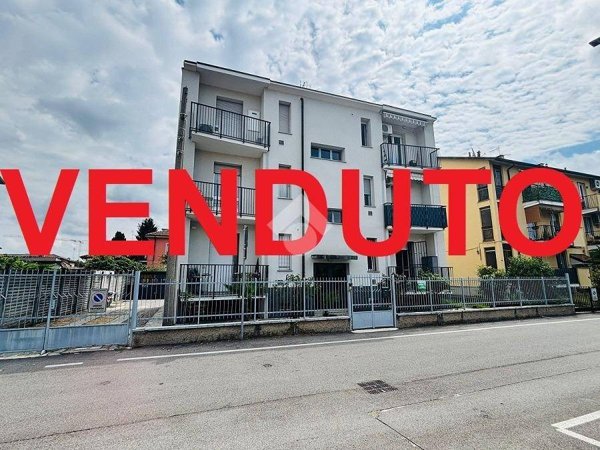 appartamento in vendita a Vanzago in zona Filanda