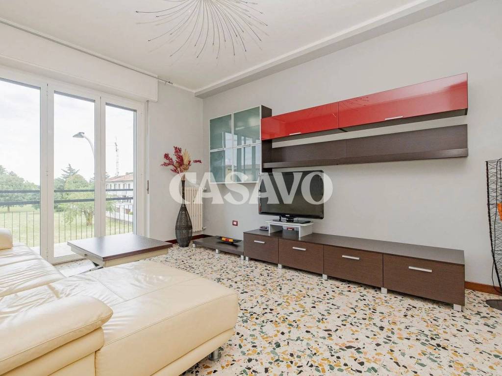 appartamento in vendita a Vanzago in zona Mantegazza