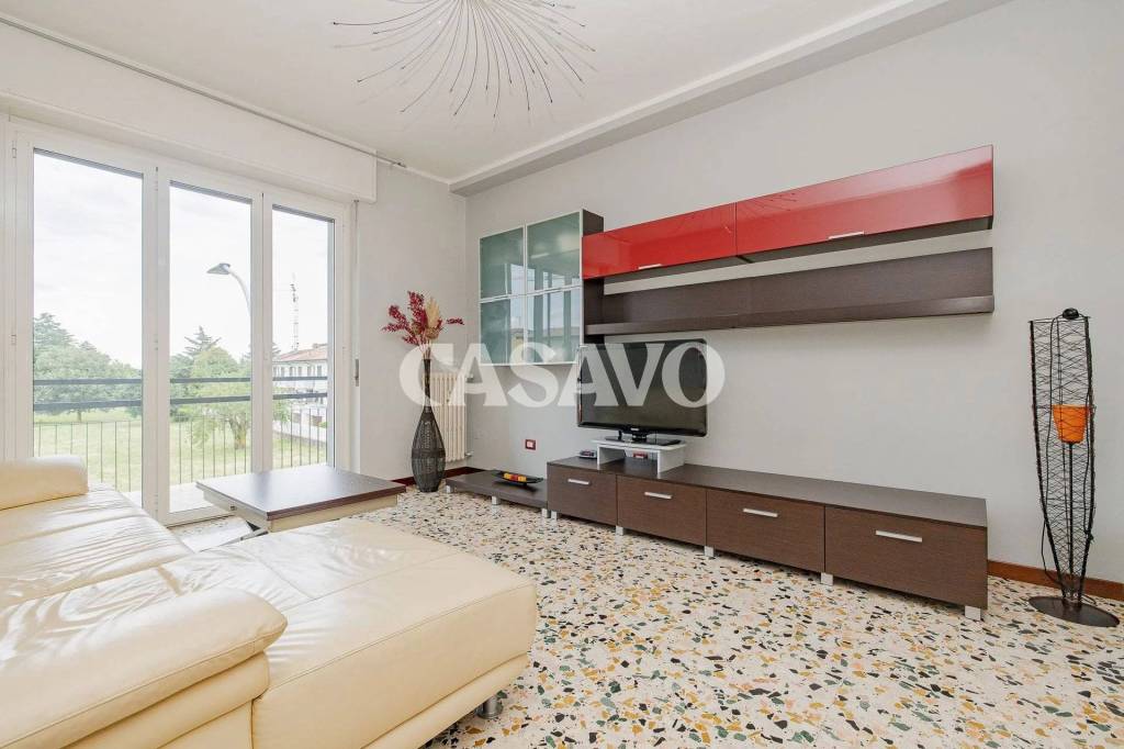 appartamento in vendita a Vanzago in zona Mantegazza