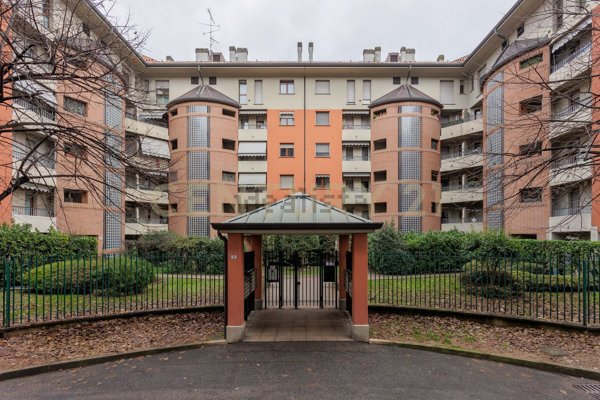 appartamento in vendita a Vanzago in zona Filanda