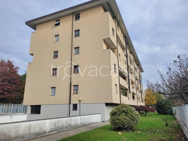 appartamento in vendita a Vanzago in zona Filanda