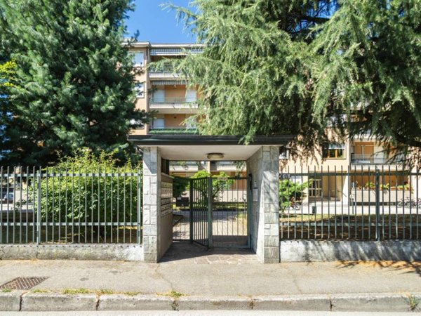 appartamento in vendita a Vanzago in zona Filanda