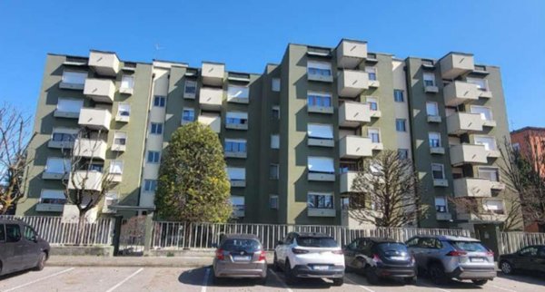 appartamento in vendita a Vanzago in zona Filanda