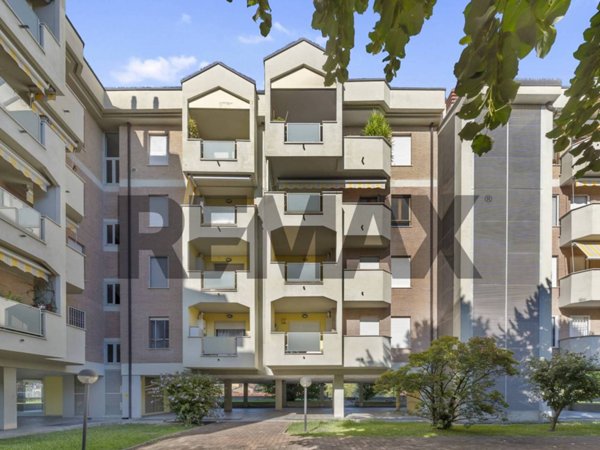 appartamento in vendita a Vanzago in zona Filanda