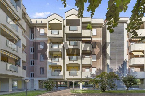 appartamento in vendita a Vanzago in zona Filanda