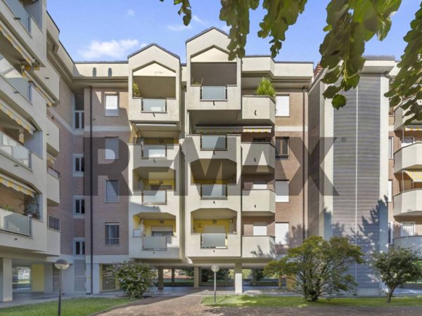 appartamento in vendita a Vanzago in zona Filanda