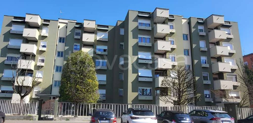 appartamento in vendita a Vanzago in zona Filanda