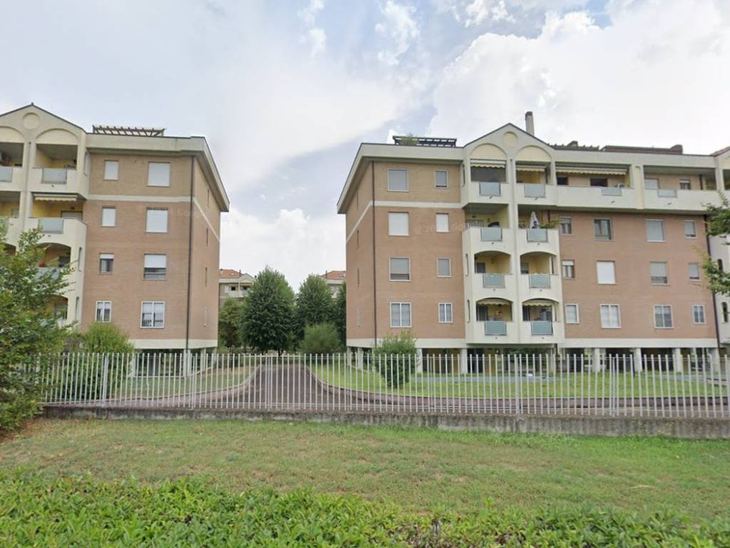 appartamento in vendita a Vanzago in zona Filanda