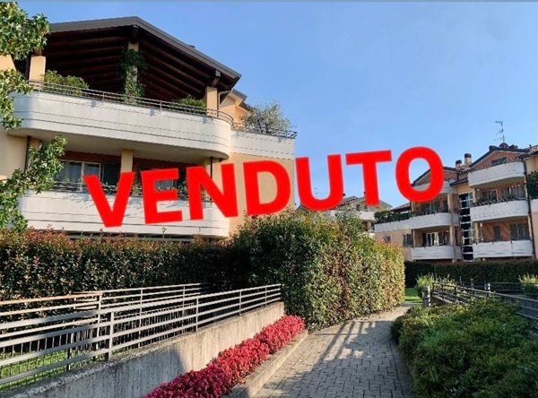 appartamento in vendita a Vanzago in zona Filanda