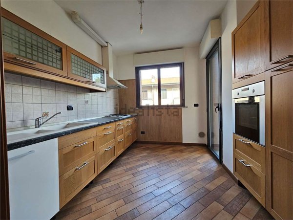 appartamento in vendita a Vanzago in zona Mantegazza
