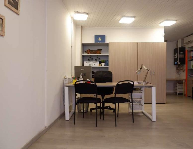 negozio in vendita a Vaprio d'Adda