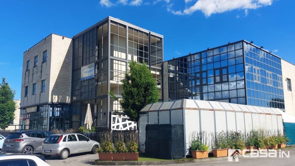 ufficio in vendita a Vaprio d'Adda
