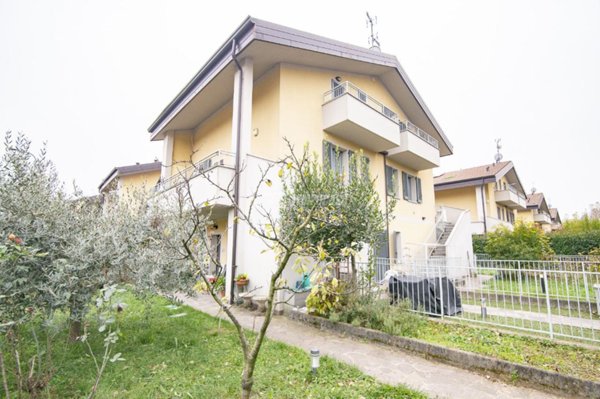 appartamento in vendita a Vaprio d'Adda