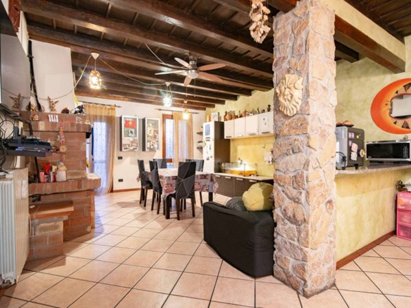 appartamento in vendita a Vaprio d'Adda