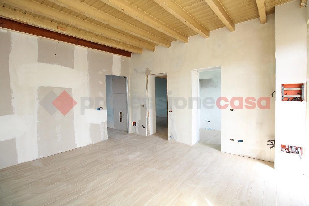 appartamento in vendita a Vaprio d'Adda