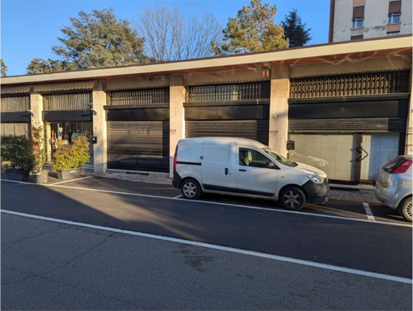 ufficio in vendita a Vaprio d'Adda