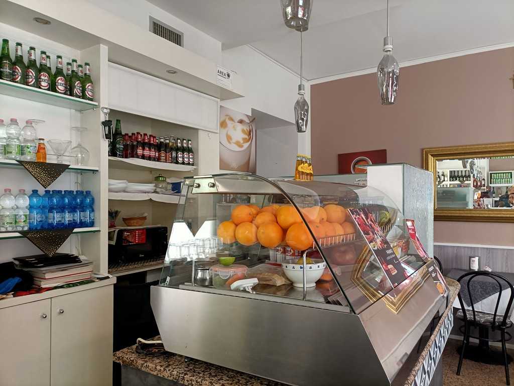 negozio in vendita a Vaprio d'Adda