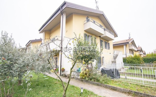 appartamento in vendita a Vaprio d'Adda