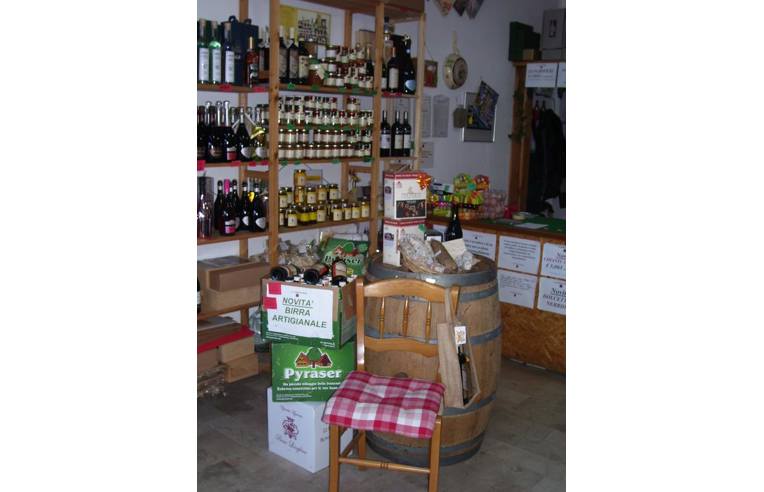 negozio in vendita a Vaprio d'Adda