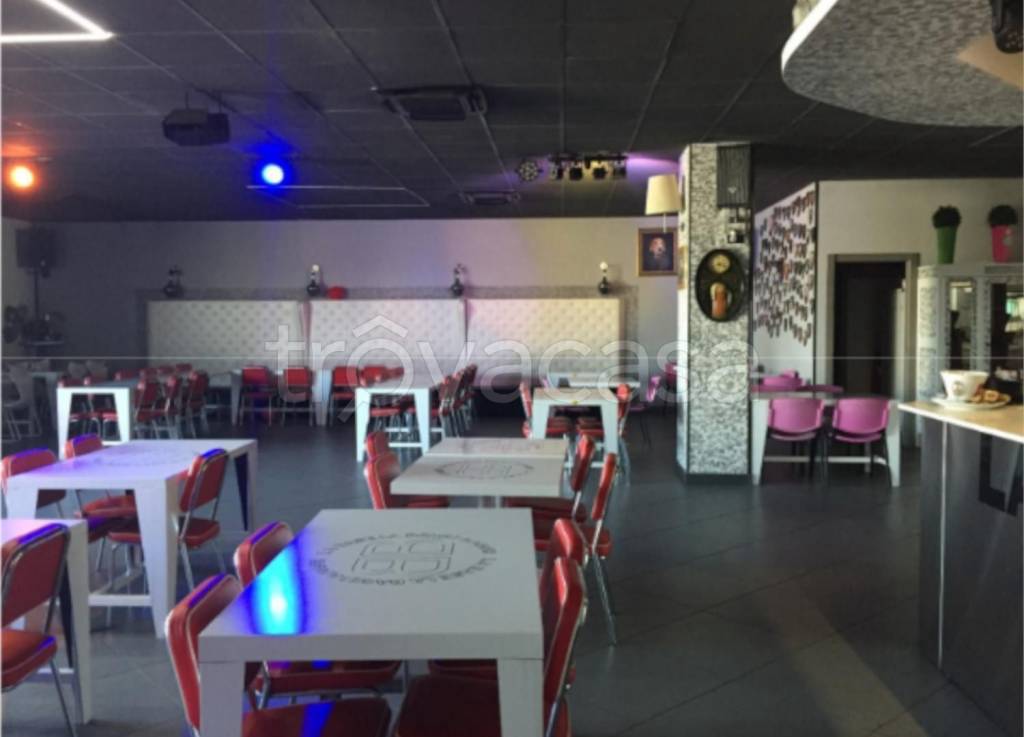 negozio in vendita a Vaprio d'Adda