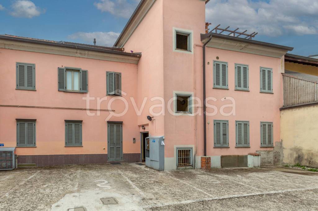 appartamento in vendita a Vaprio d'Adda