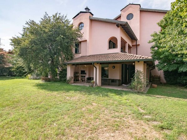 casa indipendente in vendita a Vaprio d'Adda