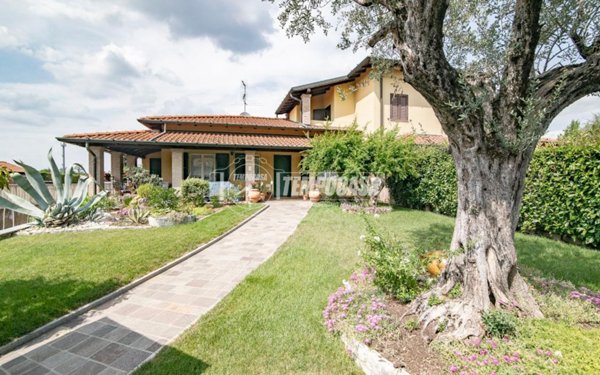 casa indipendente in vendita a Vaprio d'Adda