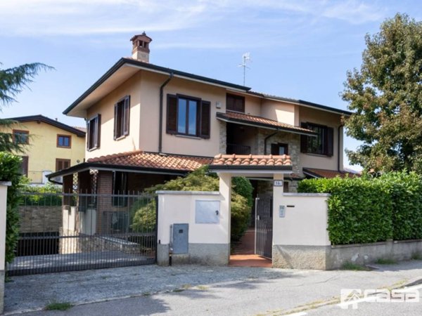 casa indipendente in vendita a Vaprio d'Adda