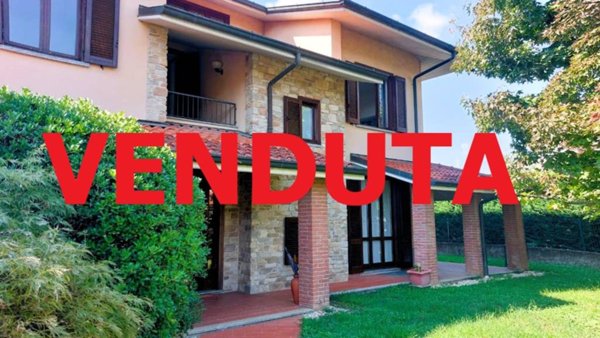 casa indipendente in vendita a Vaprio d'Adda