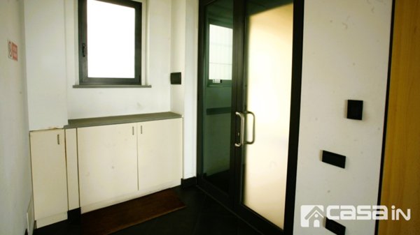 ufficio in vendita a Vaprio d'Adda