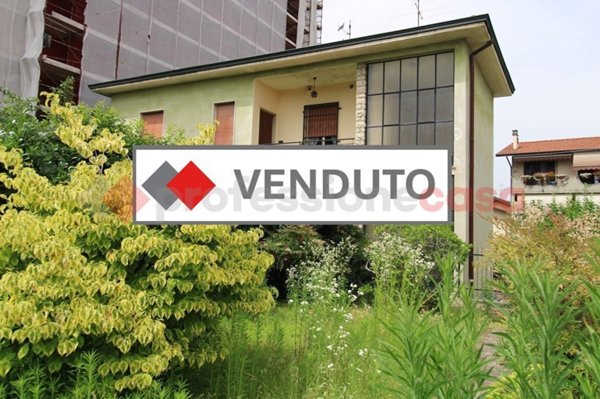 appartamento in vendita a Vaprio d'Adda