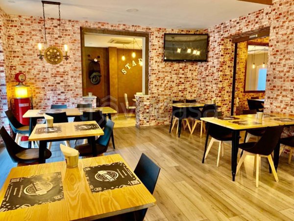 negozio in vendita a Vaprio d'Adda