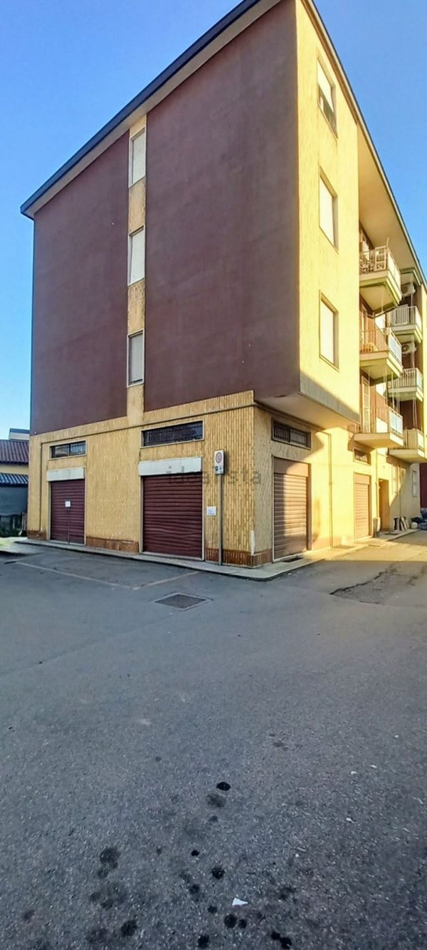 ufficio in vendita a Vaprio d'Adda