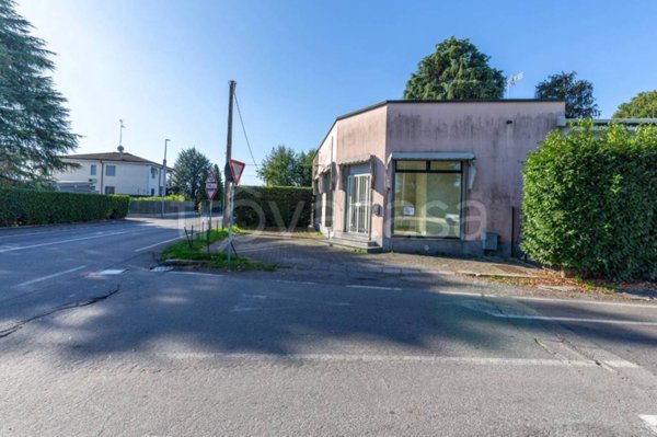 negozio in vendita a Vaprio d'Adda