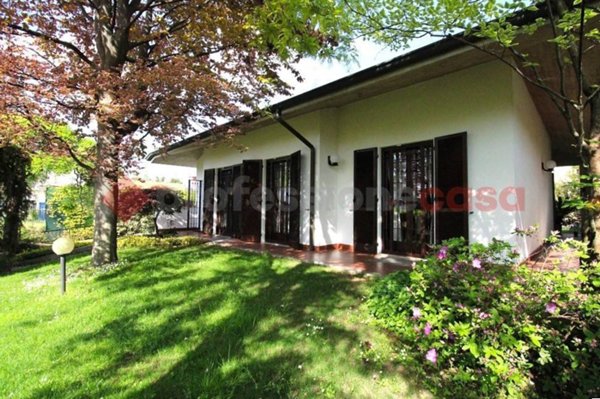 casa indipendente in vendita a Vaprio d'Adda