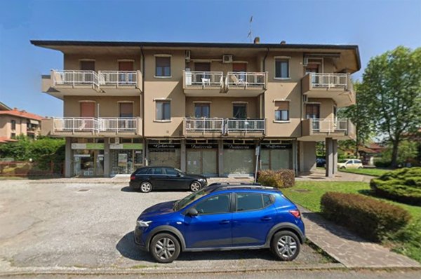 negozio in vendita a Vaprio d'Adda