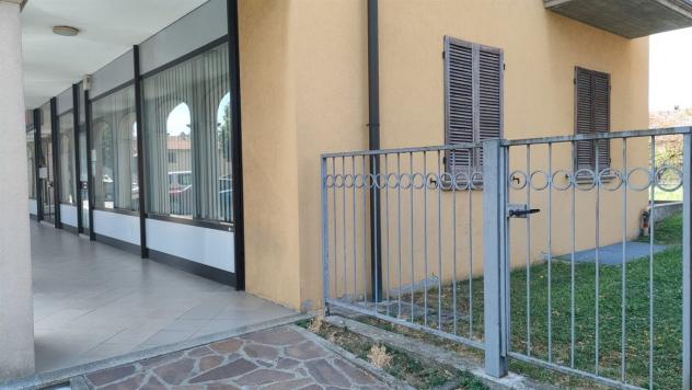 negozio in vendita a Vaprio d'Adda