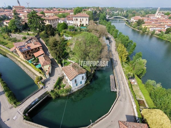 casa indipendente in vendita a Vaprio d'Adda