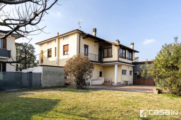 casa indipendente in vendita a Vaprio d'Adda
