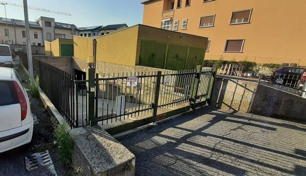 box auto in vendita a Vaprio d'Adda