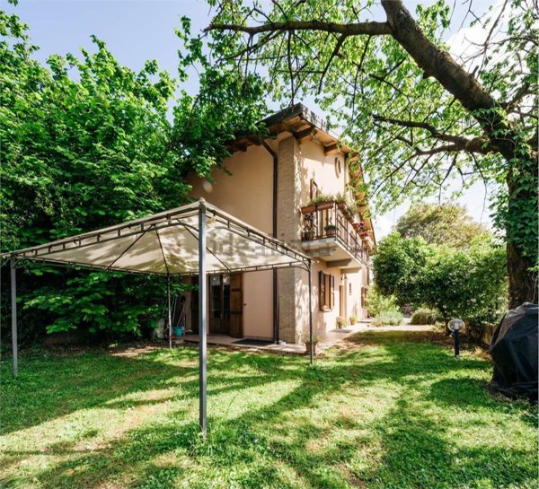 casa indipendente in vendita a Vaprio d'Adda