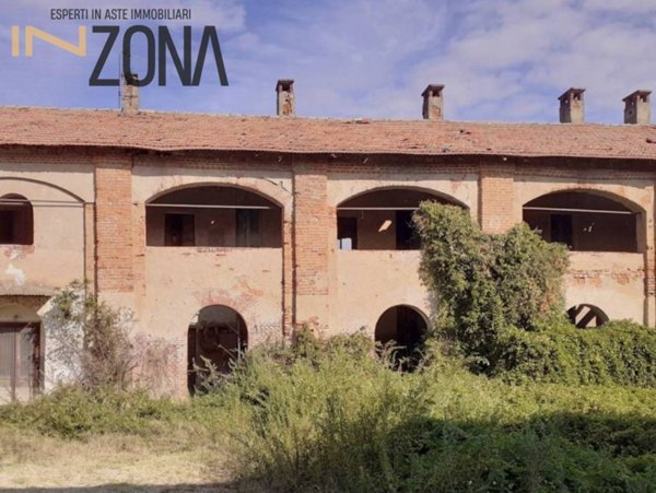 casa indipendente in vendita a Vernate in zona Moncucco