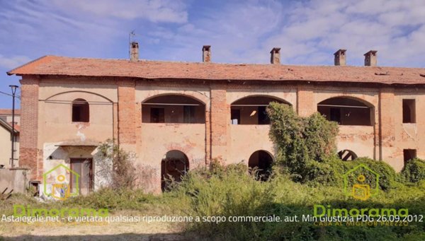 casale in vendita a Vernate in zona Moncucco