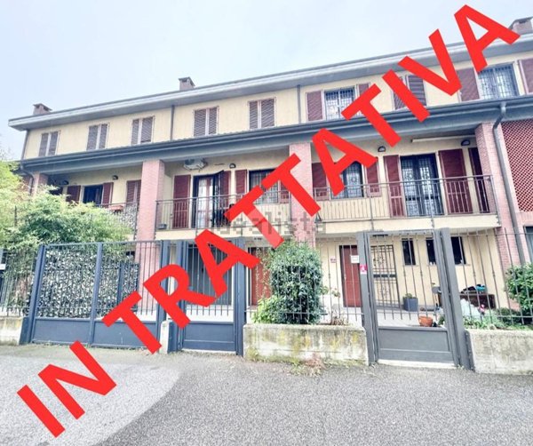 casa indipendente in vendita a Vernate