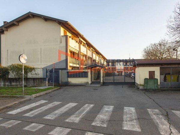casa indipendente in vendita a Vernate
